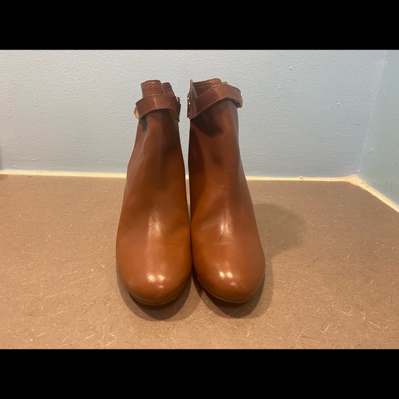 Tory Burch Logo Ankle boots, unboxed, great condition, size 11M - Picture 4 of 14